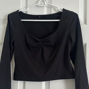 Trendy Queen Long-Sleeve Crop Top